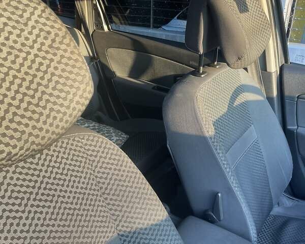 Серый Рено Megane Scenic, объемом двигателя 1.5 л и пробегом 328 тыс. км за 6700 $, фото 18 на Automoto.ua