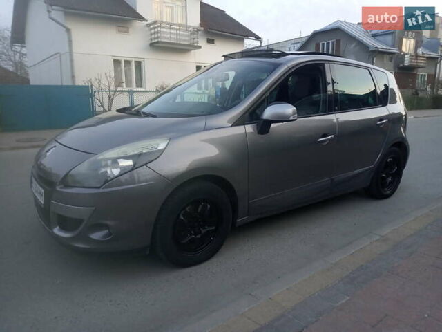 Сірий Рено Megane Scenic, об'ємом двигуна 1.6 л та пробігом 255 тис. км за 6800 $, фото 12 на Automoto.ua