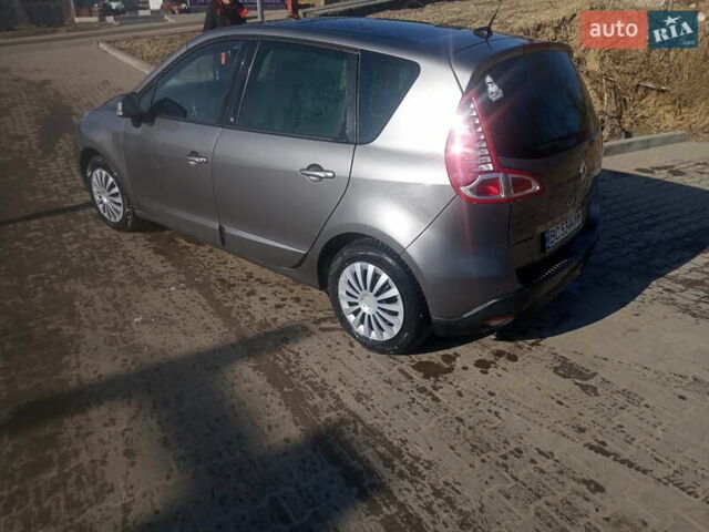 Сірий Рено Megane Scenic, об'ємом двигуна 1.6 л та пробігом 268 тис. км за 6700 $, фото 16 на Automoto.ua