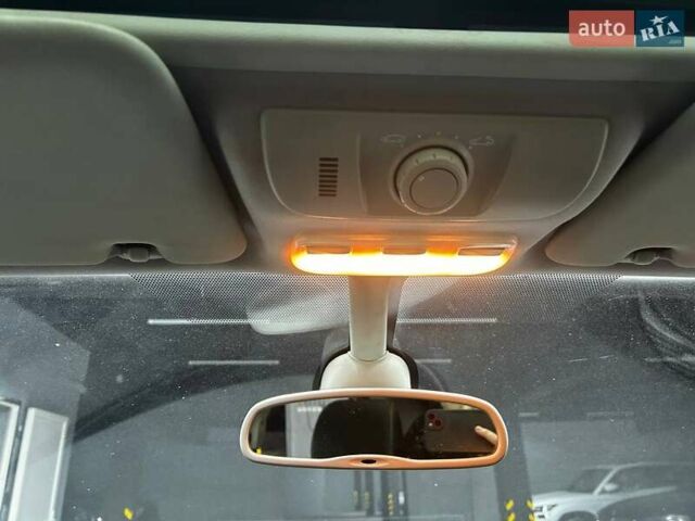 Сірий Рено Megane Scenic, об'ємом двигуна 1.6 л та пробігом 238 тис. км за 9800 $, фото 21 на Automoto.ua