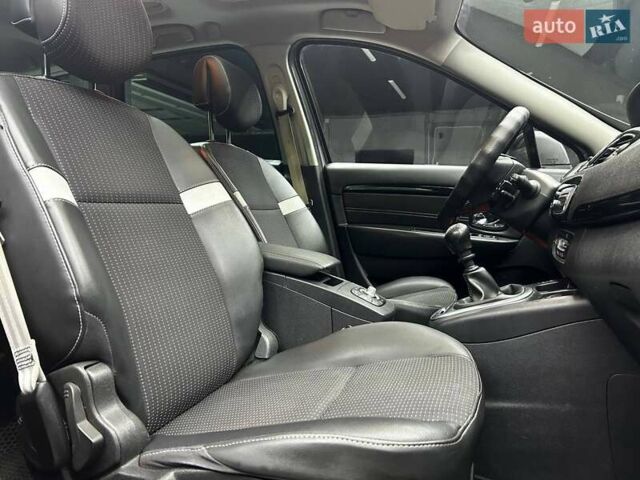 Сірий Рено Megane Scenic, об'ємом двигуна 1.6 л та пробігом 238 тис. км за 9800 $, фото 23 на Automoto.ua