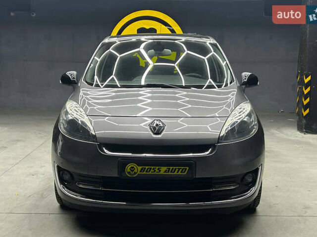 Сірий Рено Megane Scenic, об'ємом двигуна 1.6 л та пробігом 238 тис. км за 9800 $, фото 1 на Automoto.ua