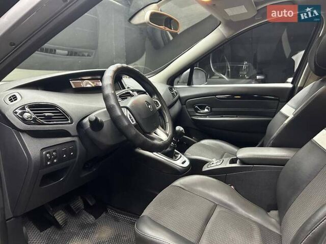 Сірий Рено Megane Scenic, об'ємом двигуна 1.6 л та пробігом 238 тис. км за 9800 $, фото 12 на Automoto.ua
