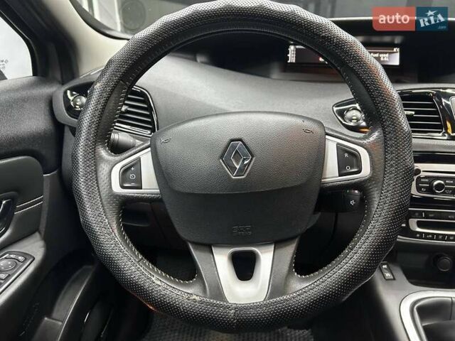 Сірий Рено Megane Scenic, об'ємом двигуна 1.6 л та пробігом 238 тис. км за 9800 $, фото 19 на Automoto.ua