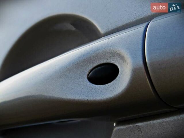 Сірий Рено Megane Scenic, об'ємом двигуна 1.6 л та пробігом 200 тис. км за 9900 $, фото 5 на Automoto.ua