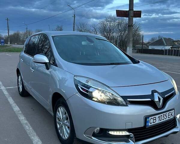 Серый Рено Megane Scenic, объемом двигателя 1.5 л и пробегом 291 тыс. км за 8500 $, фото 7 на Automoto.ua