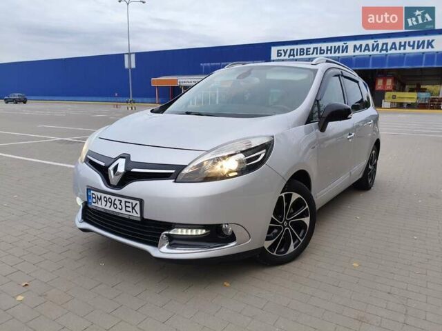Серый Рено Megane Scenic, объемом двигателя 1.5 л и пробегом 259 тыс. км за 9900 $, фото 10 на Automoto.ua