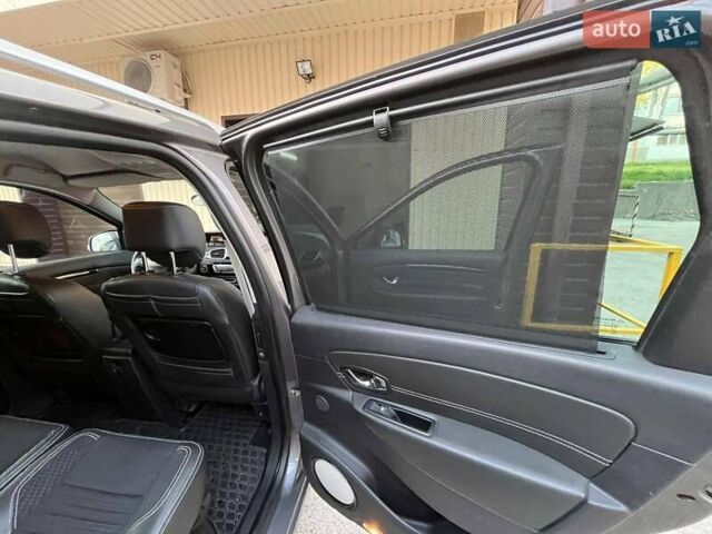 Серый Рено Megane Scenic, объемом двигателя 1.5 л и пробегом 186 тыс. км за 11600 $, фото 29 на Automoto.ua
