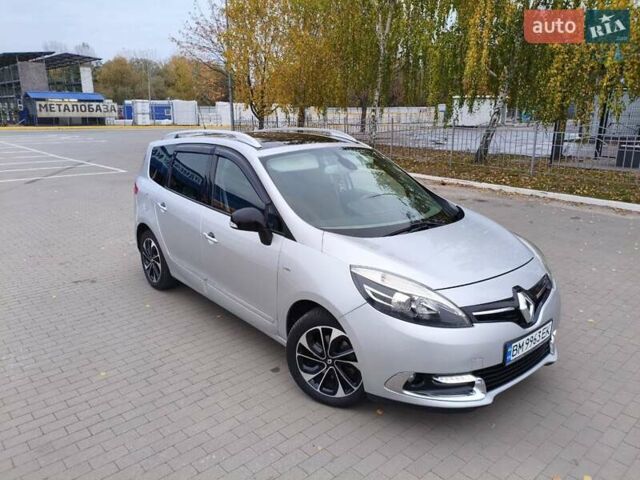 Серый Рено Megane Scenic, объемом двигателя 1.5 л и пробегом 259 тыс. км за 9900 $, фото 3 на Automoto.ua