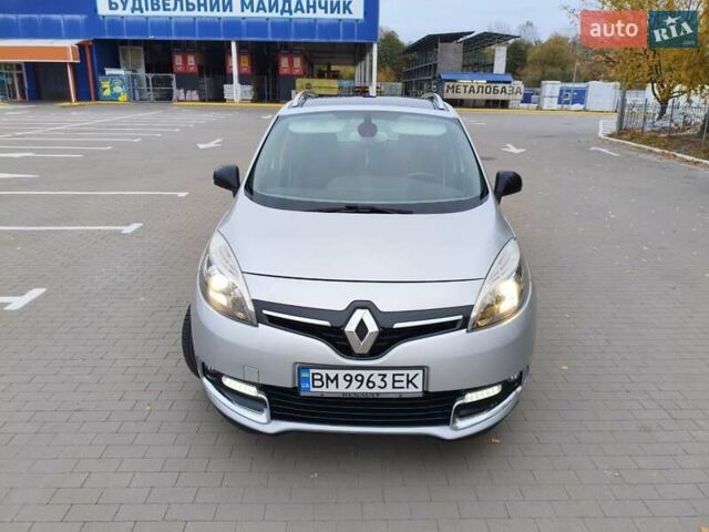 Серый Рено Megane Scenic, объемом двигателя 1.5 л и пробегом 259 тыс. км за 9900 $, фото 9 на Automoto.ua
