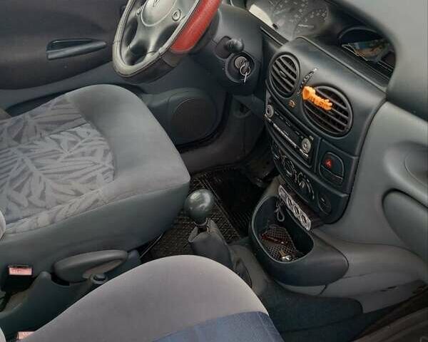 Синій Рено Megane Scenic, об'ємом двигуна 1.9 л та пробігом 200 тис. км за 2830 $, фото 8 на Automoto.ua