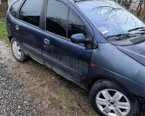 Синий Рено Megane Scenic, объемом двигателя 1.87 л и пробегом 151 тыс. км за 1100 $, фото 1 на Automoto.ua