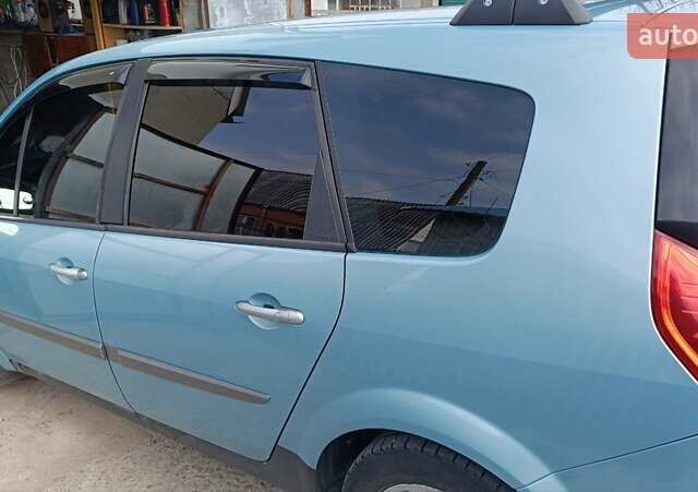 Синий Рено Megane Scenic, объемом двигателя 1.87 л и пробегом 354 тыс. км за 5600 $, фото 3 на Automoto.ua