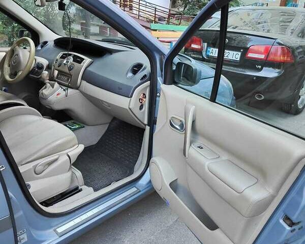 Синій Рено Megane Scenic, об'ємом двигуна 2 л та пробігом 352 тис. км за 4500 $, фото 5 на Automoto.ua