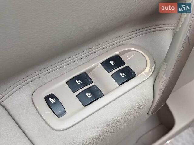 Синий Рено Megane Scenic, объемом двигателя 2 л и пробегом 328 тыс. км за 6190 $, фото 23 на Automoto.ua