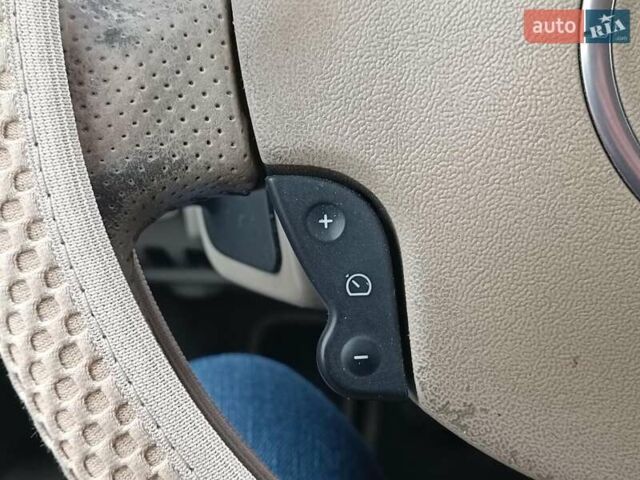 Синий Рено Megane Scenic, объемом двигателя 2 л и пробегом 328 тыс. км за 6190 $, фото 25 на Automoto.ua