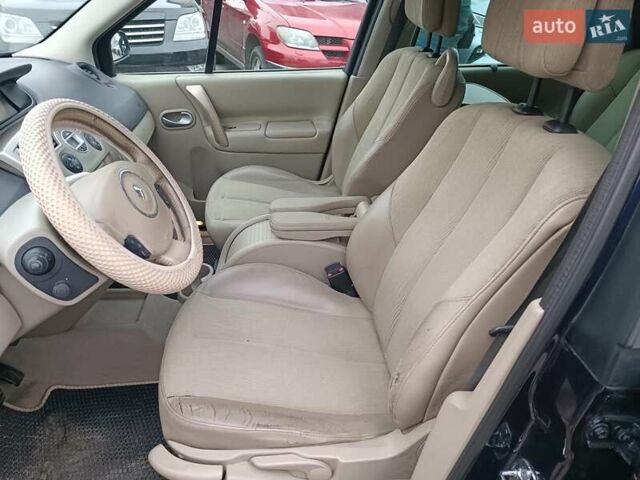 Синий Рено Megane Scenic, объемом двигателя 2 л и пробегом 328 тыс. км за 6190 $, фото 21 на Automoto.ua