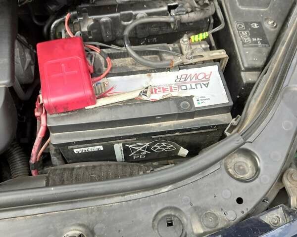 Рено Megane Scenic 2008 в Сарнах на Automoto.ua Синий Рено Megane Scenic, объемом двигателя 1.9 л и пробегом 280 тыс. км за 6650 $, фото 5 на Automoto.ua