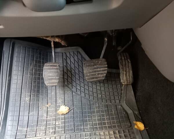 Рено Megane Scenic 2008 в Сарнах на Automoto.ua Синий Рено Megane Scenic, объемом двигателя 1.9 л и пробегом 280 тыс. км за 6650 $, фото 1 на Automoto.ua