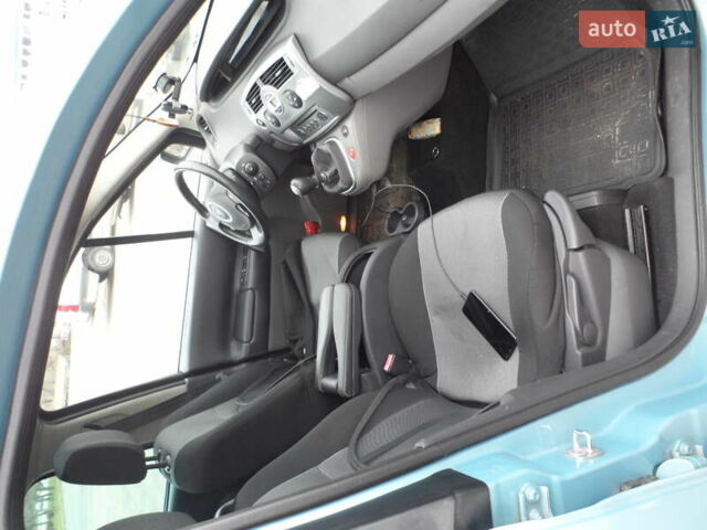 Синий Рено Megane Scenic, объемом двигателя 1.6 л и пробегом 220 тыс. км за 6500 $, фото 29 на Automoto.ua