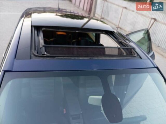 Синий Рено Megane Scenic, объемом двигателя 2 л и пробегом 295 тыс. км за 7699 $, фото 22 на Automoto.ua