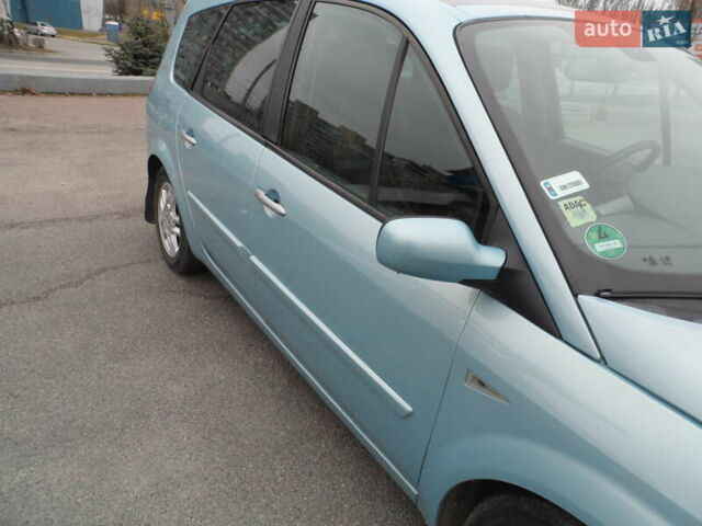 Синий Рено Megane Scenic, объемом двигателя 1.6 л и пробегом 220 тыс. км за 6500 $, фото 53 на Automoto.ua