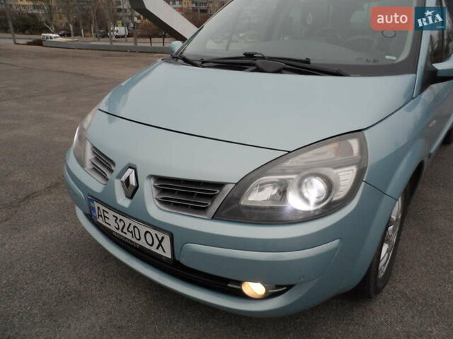 Синий Рено Megane Scenic, объемом двигателя 1.6 л и пробегом 220 тыс. км за 6500 $, фото 41 на Automoto.ua