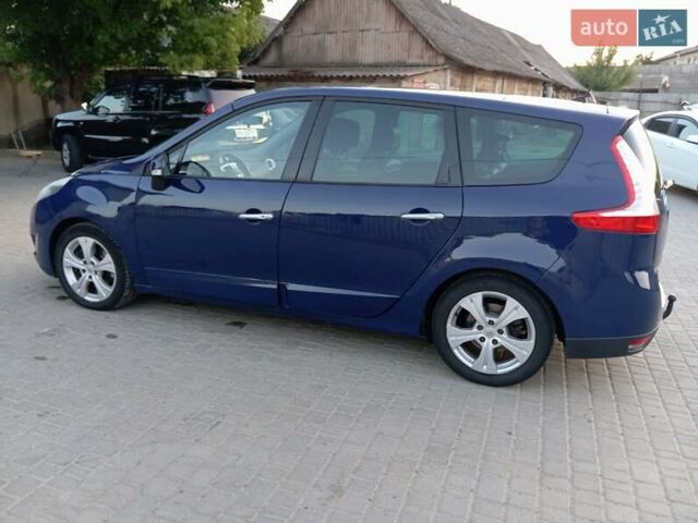Синий Рено Megane Scenic, объемом двигателя 2 л и пробегом 295 тыс. км за 7699 $, фото 7 на Automoto.ua