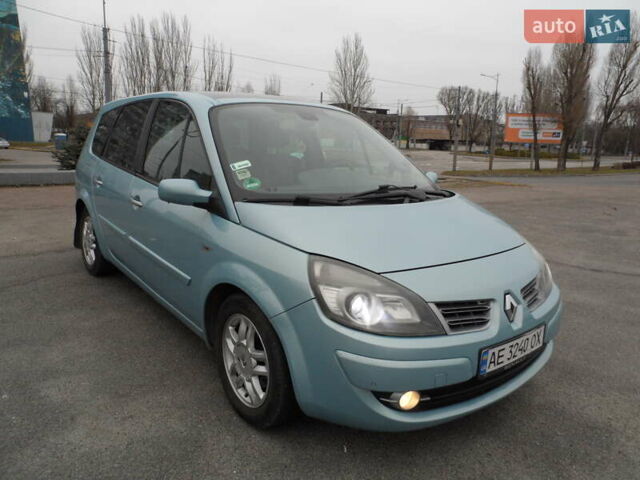 Синий Рено Megane Scenic, объемом двигателя 1.6 л и пробегом 220 тыс. км за 6500 $, фото 44 на Automoto.ua