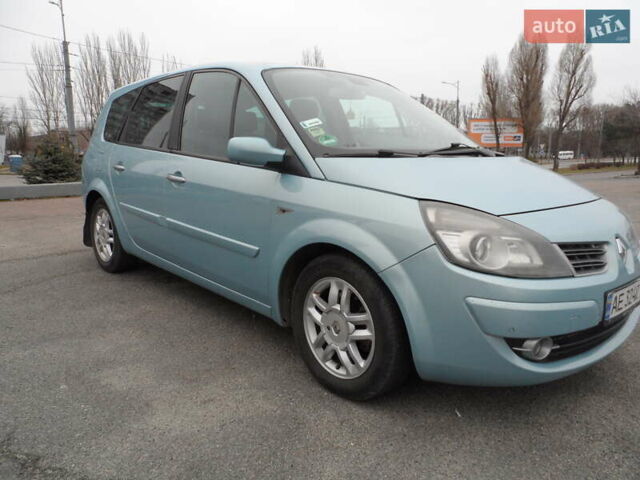 Синий Рено Megane Scenic, объемом двигателя 1.6 л и пробегом 220 тыс. км за 6500 $, фото 3 на Automoto.ua