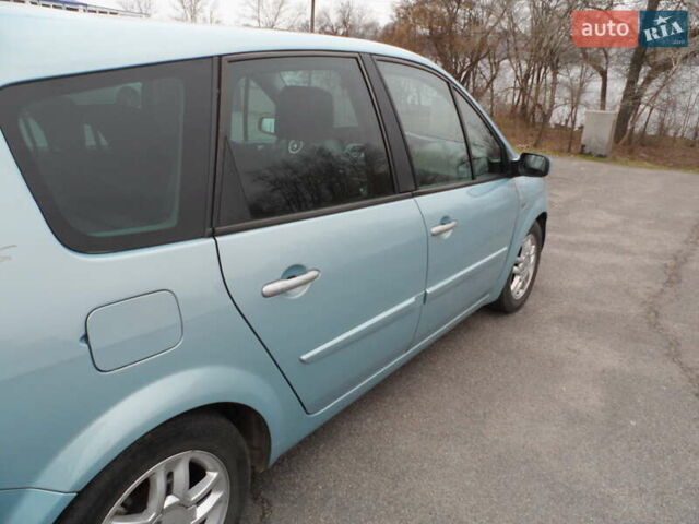 Синий Рено Megane Scenic, объемом двигателя 1.6 л и пробегом 220 тыс. км за 6500 $, фото 13 на Automoto.ua