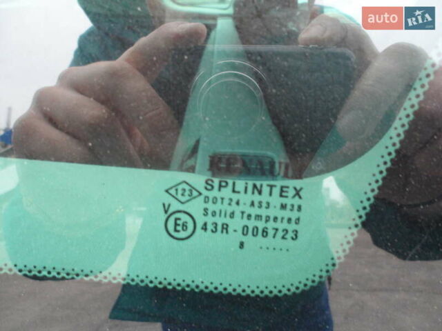 Синий Рено Megane Scenic, объемом двигателя 1.6 л и пробегом 220 тыс. км за 6500 $, фото 15 на Automoto.ua