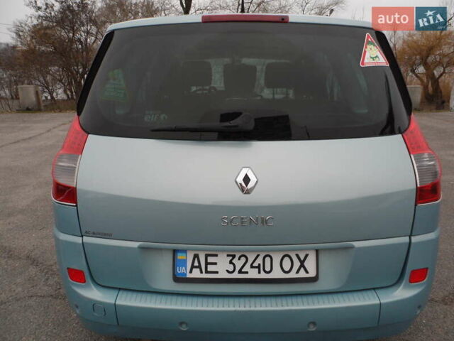 Синий Рено Megane Scenic, объемом двигателя 1.6 л и пробегом 220 тыс. км за 6500 $, фото 10 на Automoto.ua