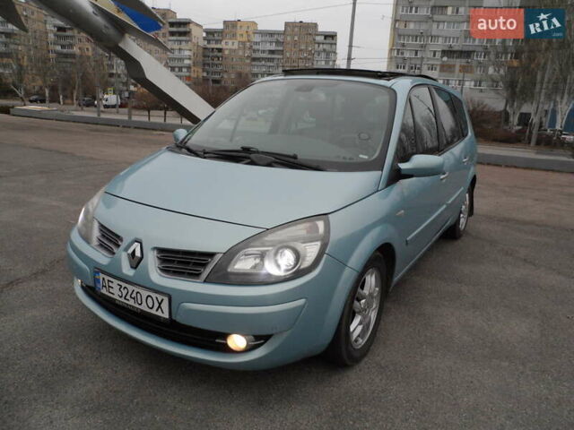 Синий Рено Megane Scenic, объемом двигателя 1.6 л и пробегом 220 тыс. км за 6500 $, фото 42 на Automoto.ua