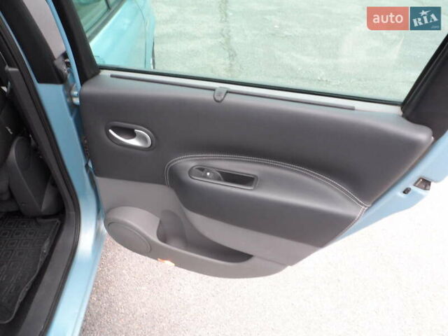 Синий Рено Megane Scenic, объемом двигателя 1.6 л и пробегом 220 тыс. км за 6500 $, фото 28 на Automoto.ua