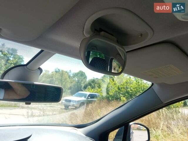 Синий Рено Megane Scenic, объемом двигателя 2 л и пробегом 223 тыс. км за 7800 $, фото 7 на Automoto.ua