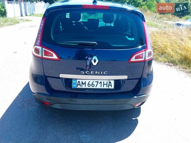 Синий Рено Megane Scenic, объемом двигателя 2 л и пробегом 223 тыс. км за 7800 $, фото 3 на Automoto.ua