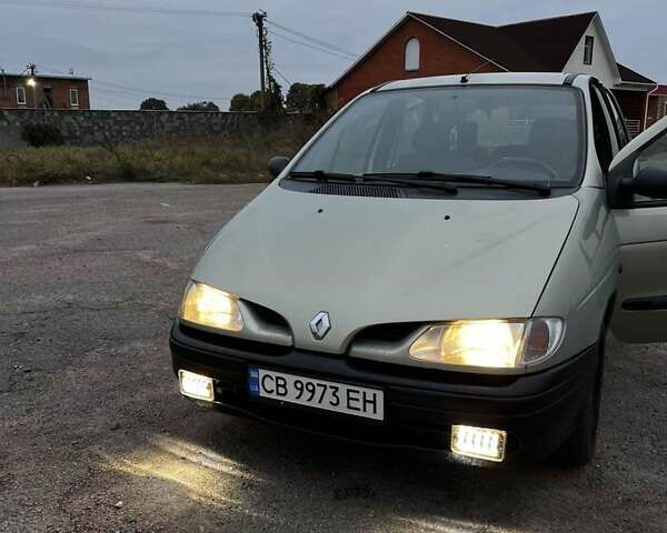 Зеленый Рено Megane Scenic, объемом двигателя 1.4 л и пробегом 250 тыс. км за 3450 $, фото 6 на Automoto.ua