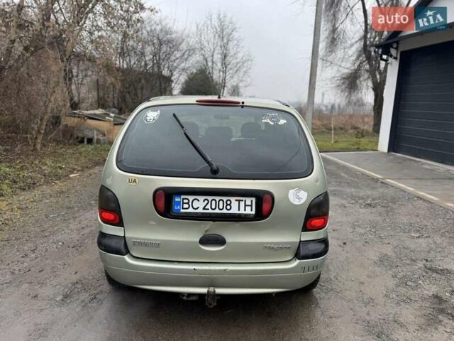 Зеленый Рено Megane Scenic, объемом двигателя 1.87 л и пробегом 315 тыс. км за 2700 $, фото 2 на Automoto.ua
