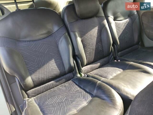 Зеленый Рено Scenic RX4, объемом двигателя 2 л и пробегом 262 тыс. км за 4500 $, фото 5 на Automoto.ua