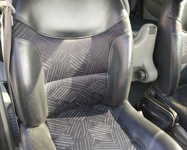 Зеленый Рено Scenic RX4, объемом двигателя 2 л и пробегом 262 тыс. км за 4500 $, фото 9 на Automoto.ua