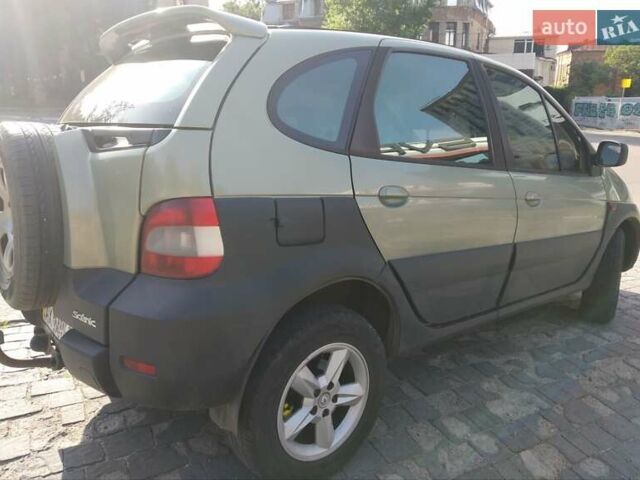 Зеленый Рено Scenic RX4, объемом двигателя 2 л и пробегом 262 тыс. км за 4500 $, фото 3 на Automoto.ua