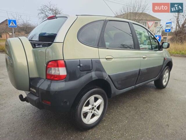 Зеленый Рено Scenic RX4, объемом двигателя 1.6 л и пробегом 225 тыс. км за 3700 $, фото 2 на Automoto.ua
