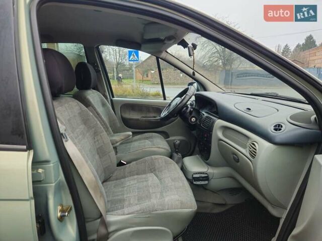 Зеленый Рено Scenic RX4, объемом двигателя 1.6 л и пробегом 225 тыс. км за 3700 $, фото 8 на Automoto.ua