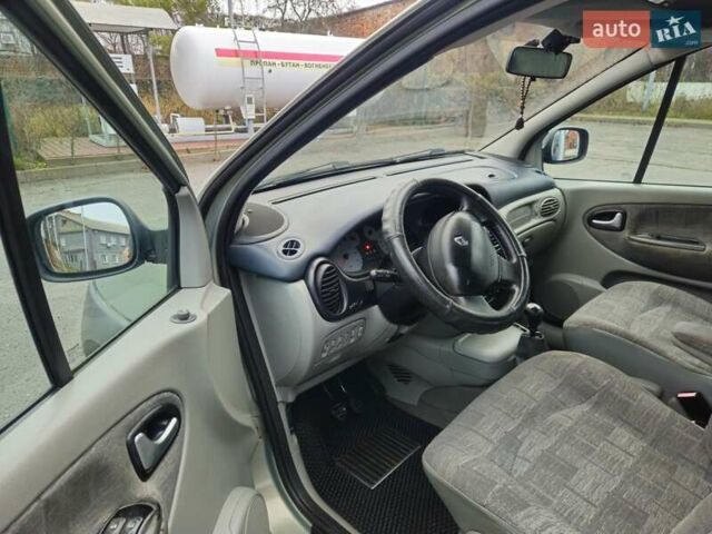 Зеленый Рено Scenic RX4, объемом двигателя 1.6 л и пробегом 225 тыс. км за 3700 $, фото 4 на Automoto.ua