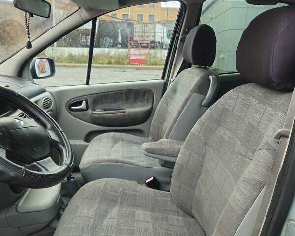 Зеленый Рено Scenic RX4, объемом двигателя 1.6 л и пробегом 225 тыс. км за 3700 $, фото 5 на Automoto.ua