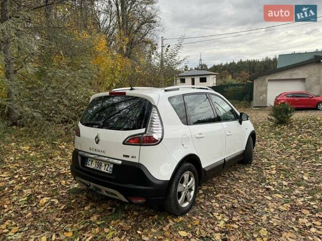 Білий Рено Scenic XMOD, об'ємом двигуна 1.6 л та пробігом 210 тис. км за 9690 $, фото 5 на Automoto.ua