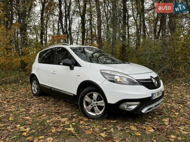 Білий Рено Scenic XMOD, об'ємом двигуна 1.6 л та пробігом 210 тис. км за 9690 $, фото 1 на Automoto.ua