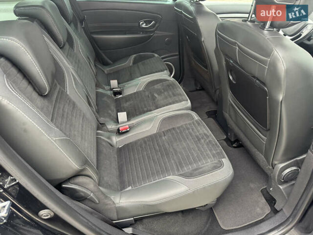 Черный Рено Scenic XMOD, объемом двигателя 1.5 л и пробегом 193 тыс. км за 10600 $, фото 6 на Automoto.ua