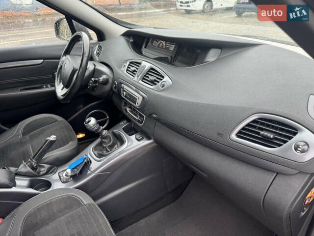 Черный Рено Scenic XMOD, объемом двигателя 1.5 л и пробегом 193 тыс. км за 10600 $, фото 10 на Automoto.ua